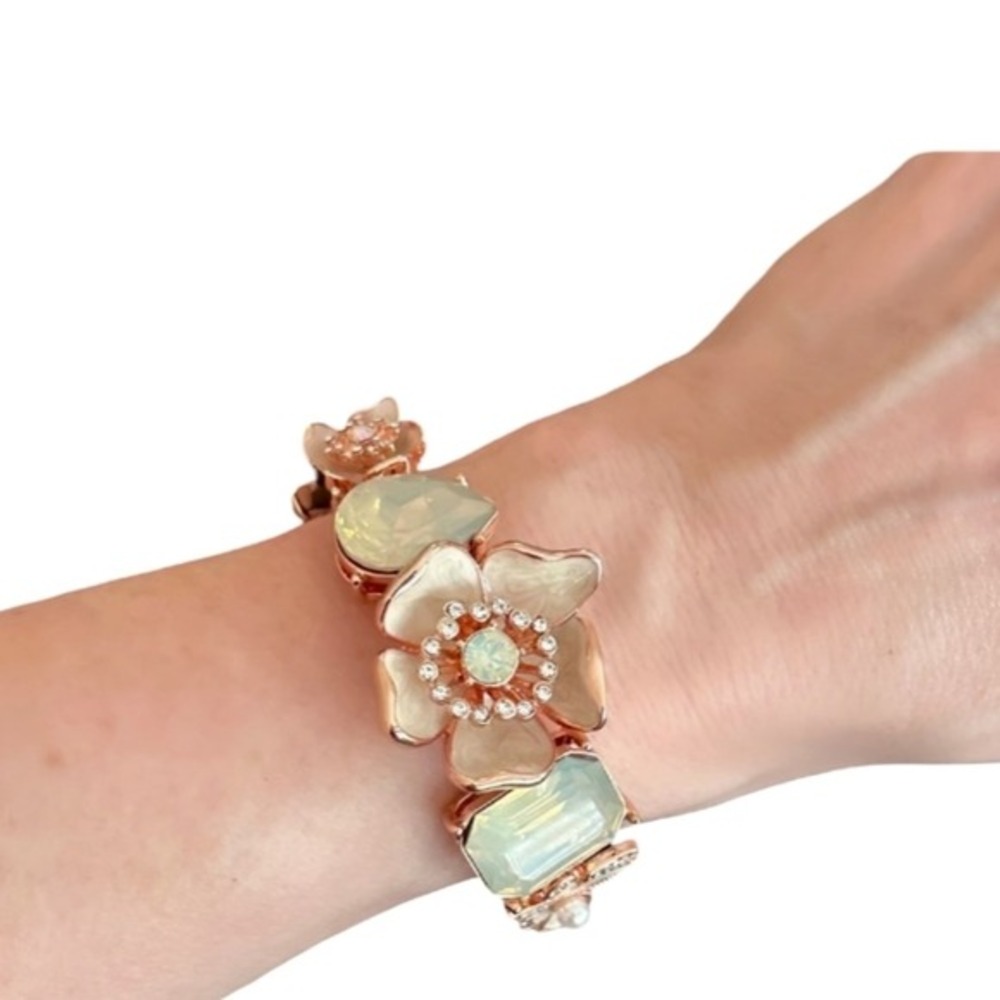 Betsey Johnson Rose Gold‎ Floral Butterfly Crystal Hinged Bangle Bracelet NEW